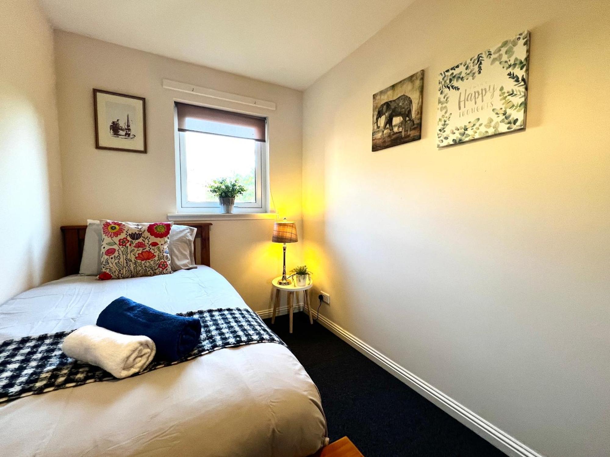 Stylish Modern Flat With Juliet Balcony & Parking Glasgow Exterior foto