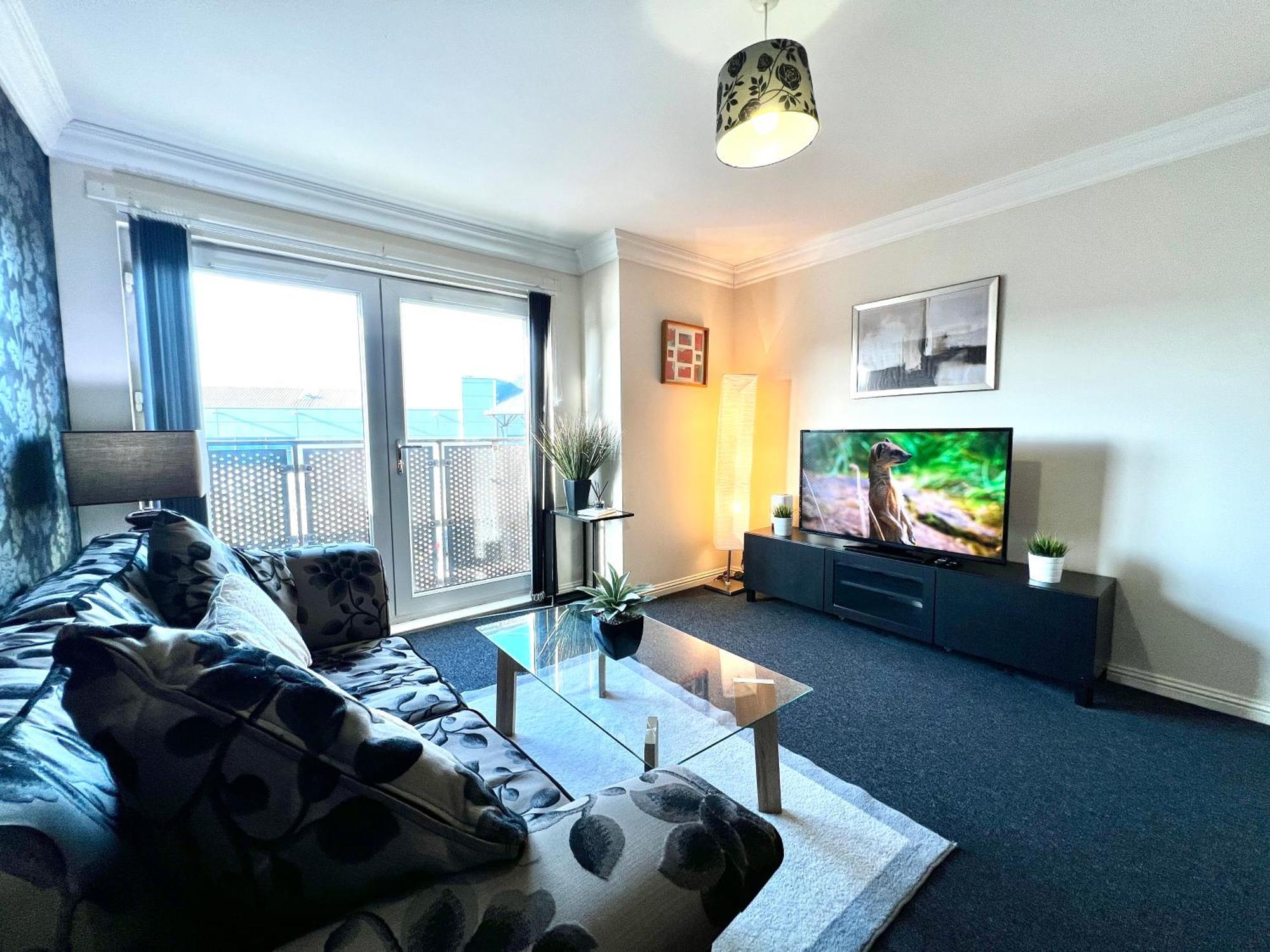 Stylish Modern Flat With Juliet Balcony & Parking Glasgow Exterior foto